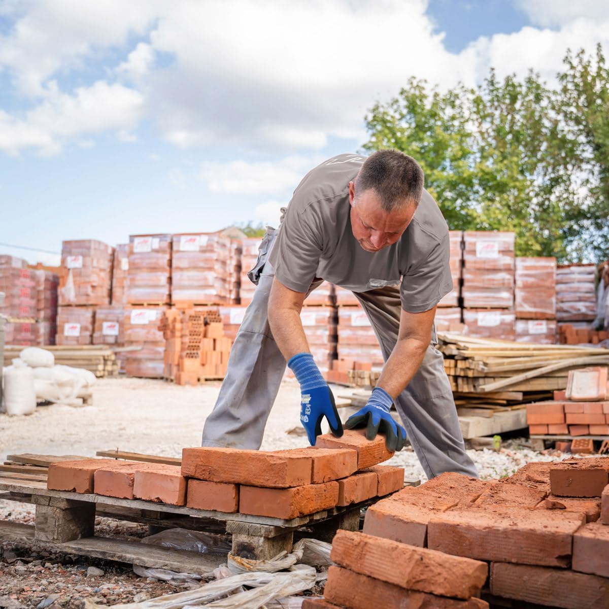 KAYGO Safety Work Gloves MicroFoam Nitrile Coated-12 Pairs, KG18NB,Seamless Knit Nylon Glove with Black Micro-Foam Nitrile Grip,Ideal for General Purpose,Automotive,Home Improvement,S