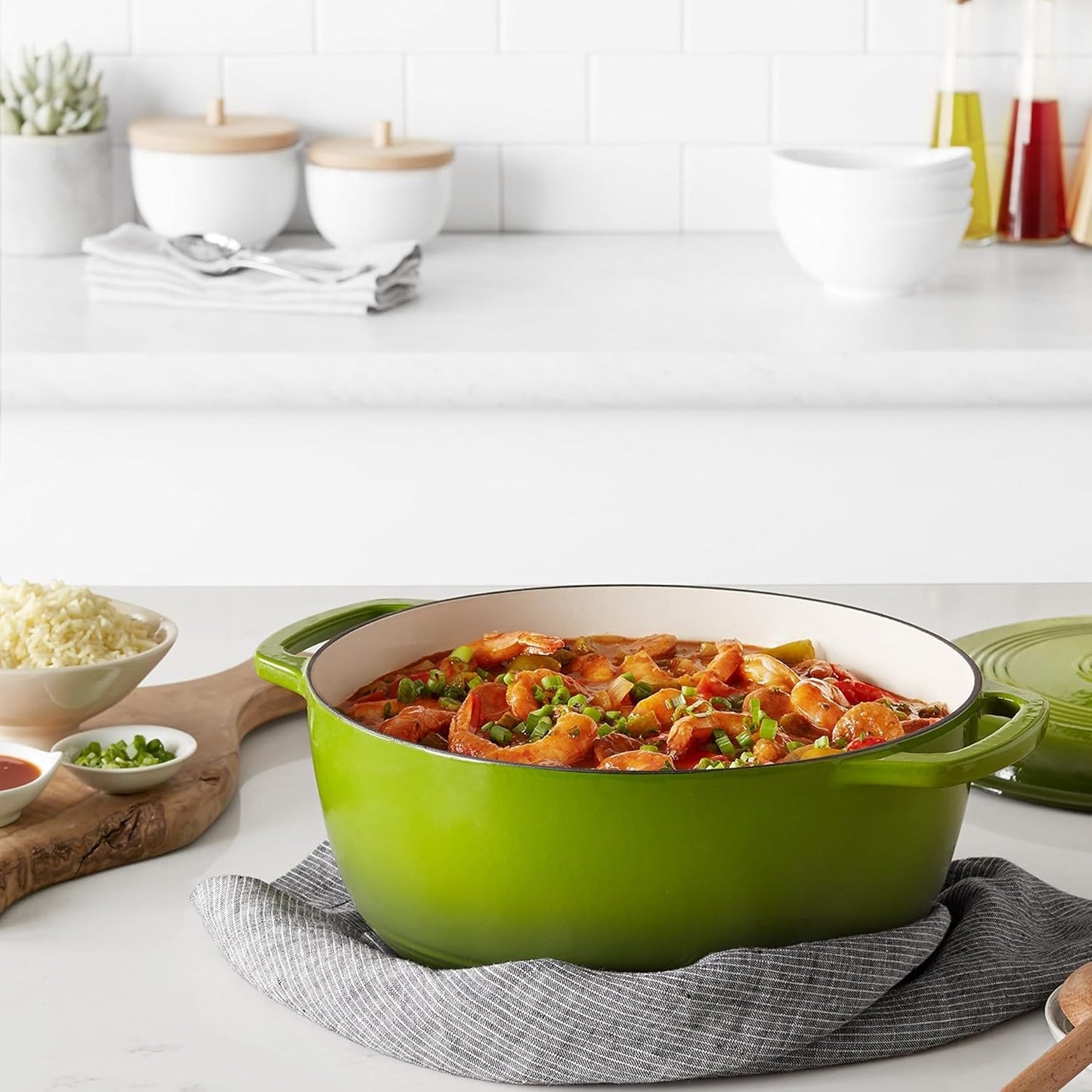 Amazon Basics Cast Iron Dutch Oven Pot with Lid, Enameled, Round, Dual Handles, Heavy-Duty, Large, 7.3-Quart, Green