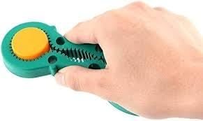 1st Choice 3 in 1 Silicone Multi Opener Bottle Opener Handy Anti-slip for Pop/Beer Bottle Jar, normal