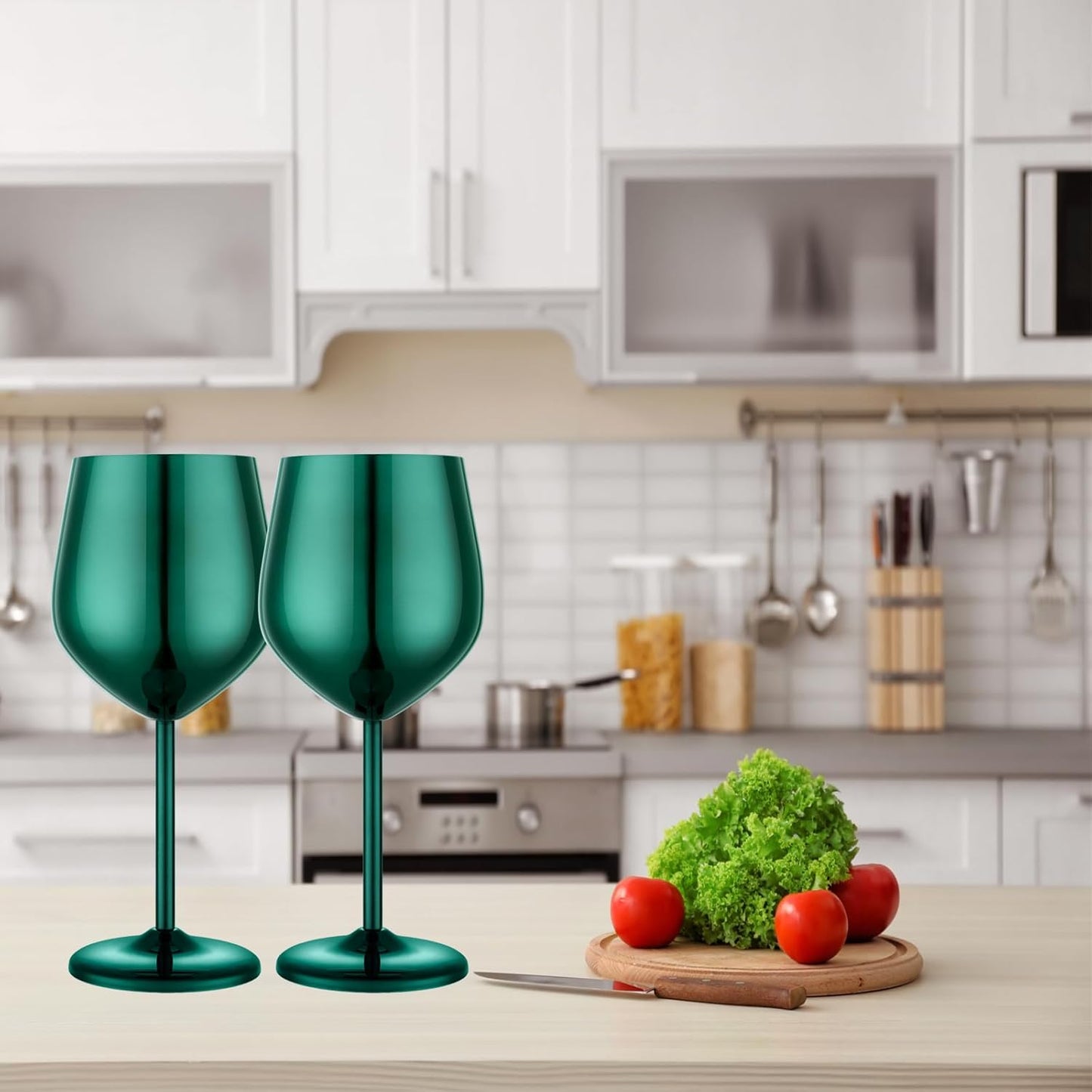 Stainless Steel Wine Glasses Set of 2, 18 oz Unbreakable Green Wine Glass Unique Metal Wine Goblets for Outdoor Capming and Pool Gift for Wine Lovers