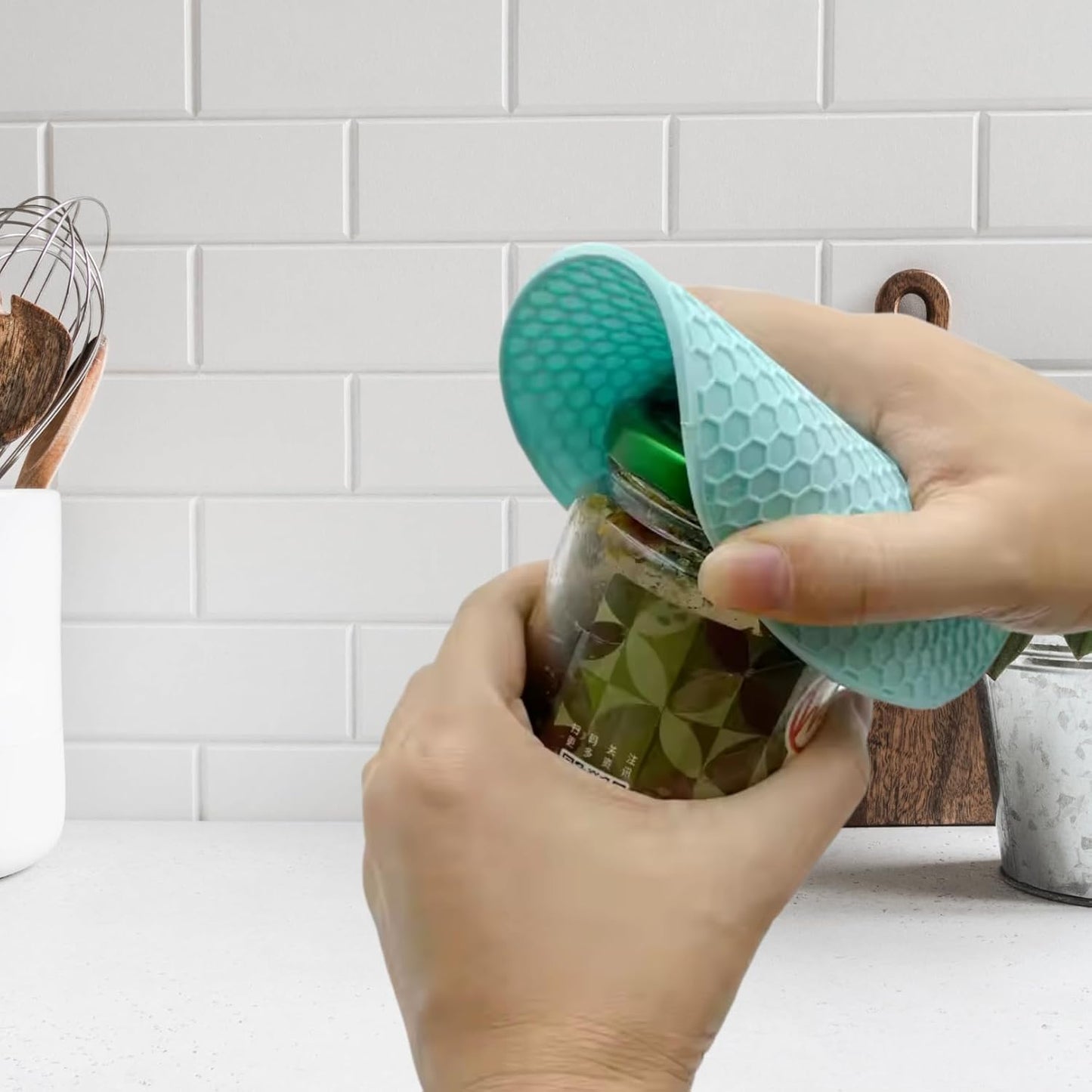 5-in-1 Canned Food & Bottle Opener for Weak Hands - Easy-Twist Jar Opener for Seniors, Arthritis-Friendly Kitchen Tool (Beer/Soda/Jars)