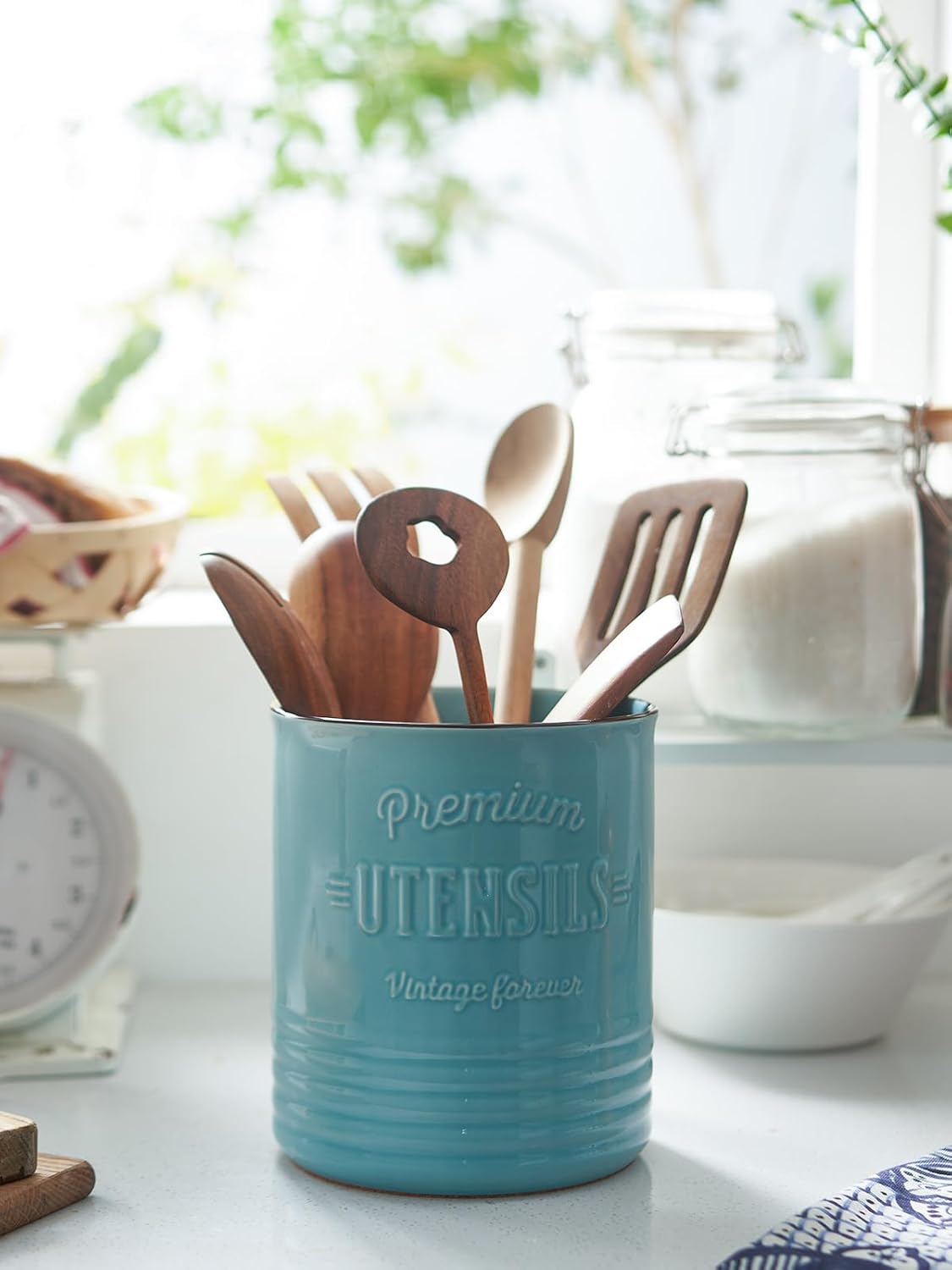 DOWAN 7.2″ Extra Large Kitchen Utensil Holder - Farmhouse Utensil Holder for Countertop - Ceramic Utensil Crock with Protection Cork Mat - Kitchen Decor & Housewarming Gift (Turquoise)