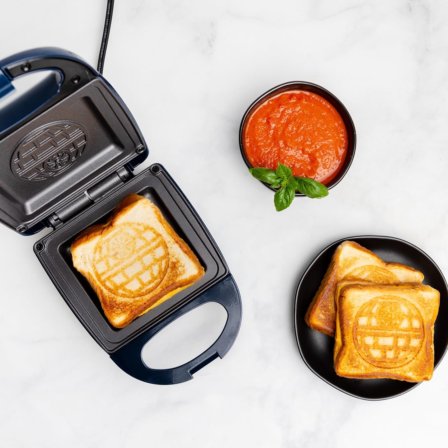 Uncanny Brands Star Wars Death Star Single Sandwich Maker - Star Wars Kitchen Appliance