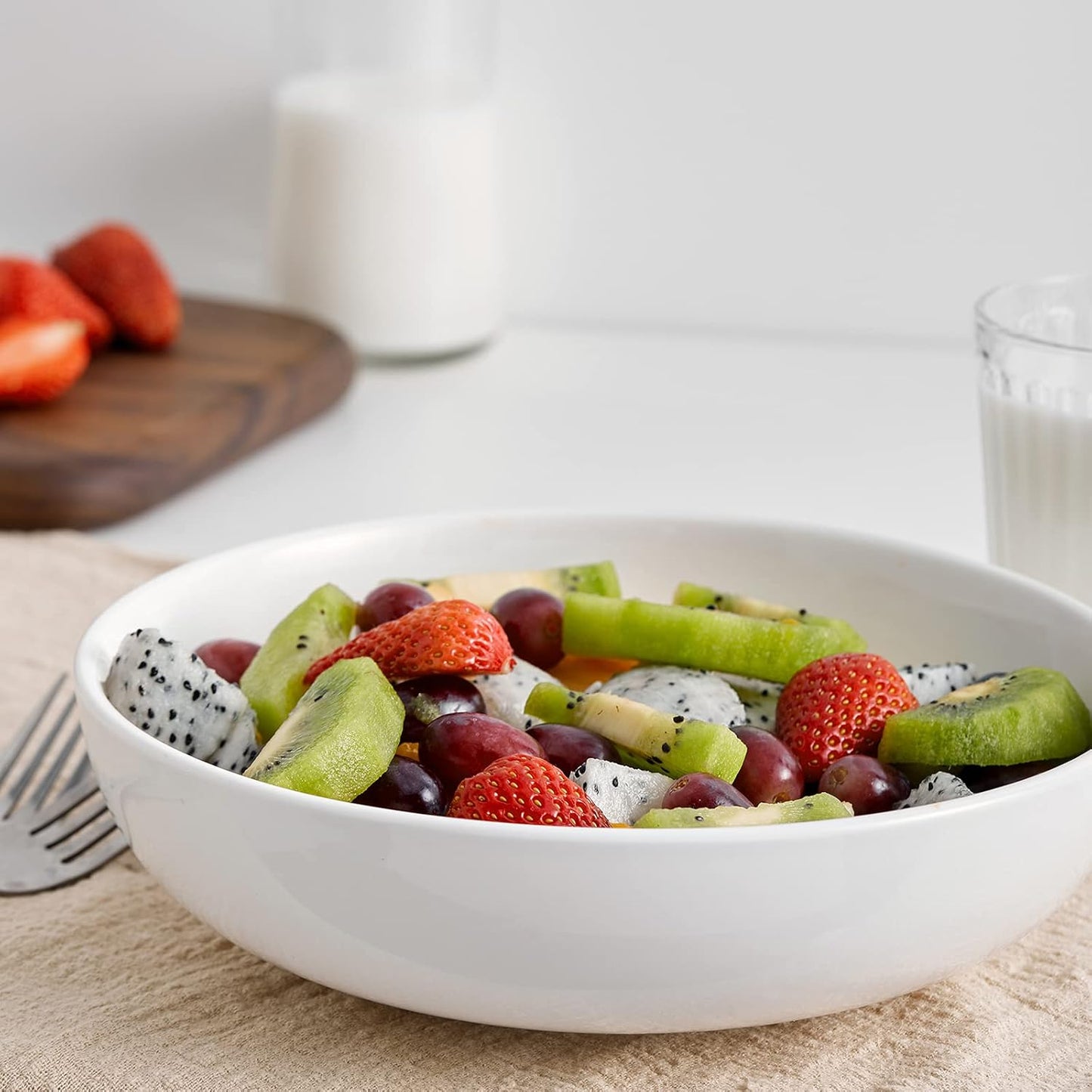 DOWAN Pasta Bowls 47 oz, Large Salad Bowls 2.5" Deep Soup Bowls, Porcelain Serving Bowls Set of 4, Big Kitchen Dinner Bowl Plates Pasta Plates, Microwave & Dishwasher Safe, Creamy White