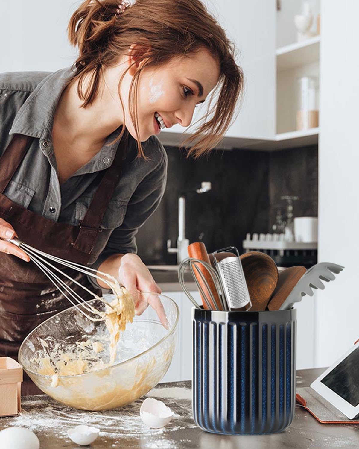 Hasense Ceramic Utensil Holder, 7.3" x 6.2" Ribbed Utensil Crock for Farmhouse Decor, Porcelain Cooking Utensil Holder for Kitchen Countertop, Utensil Organizer for Housewarming Gift, Navy Blue