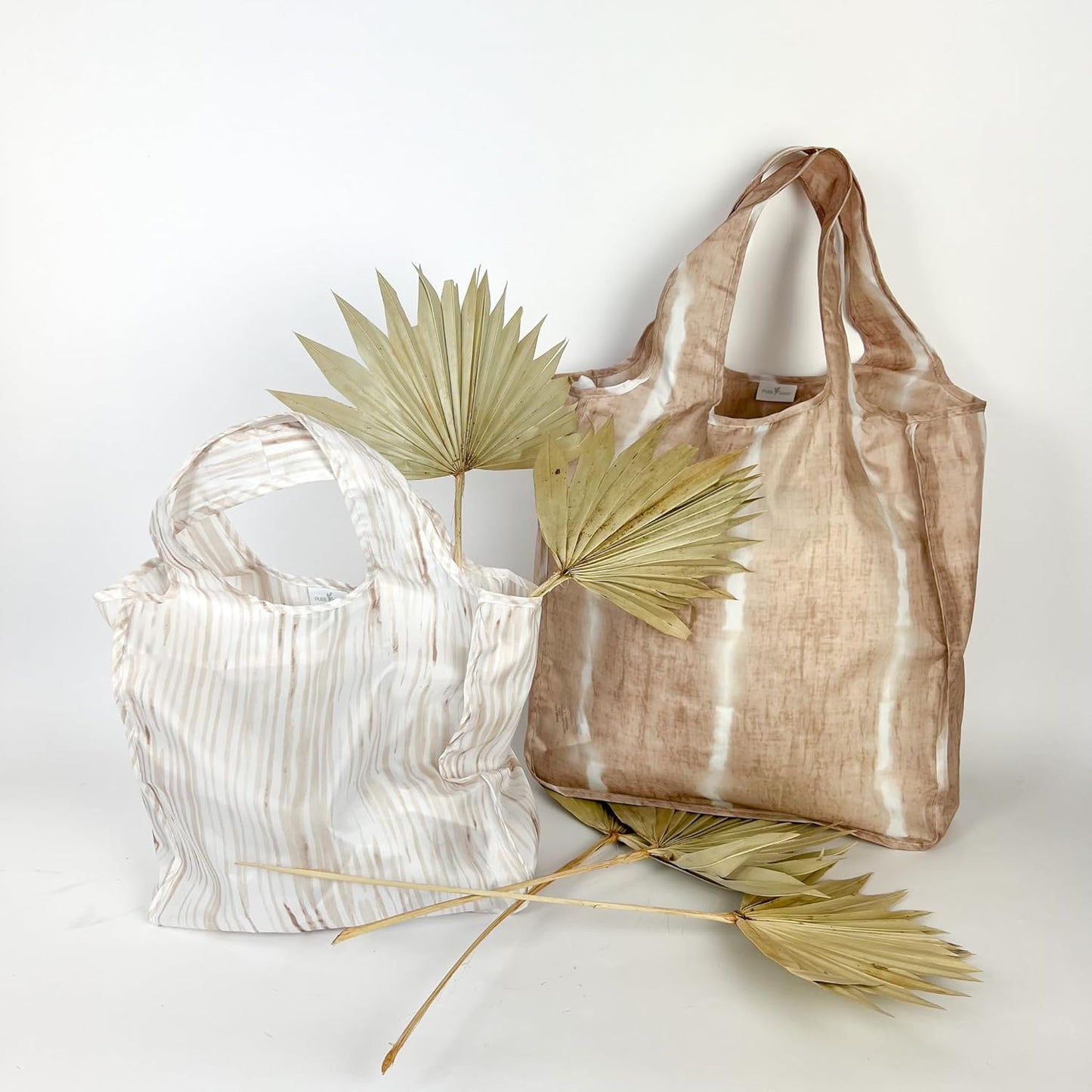 Reusable Grocery Bag - Stylish Shopping Bag for Groceries - Foldable Tote Bag - Medium Size