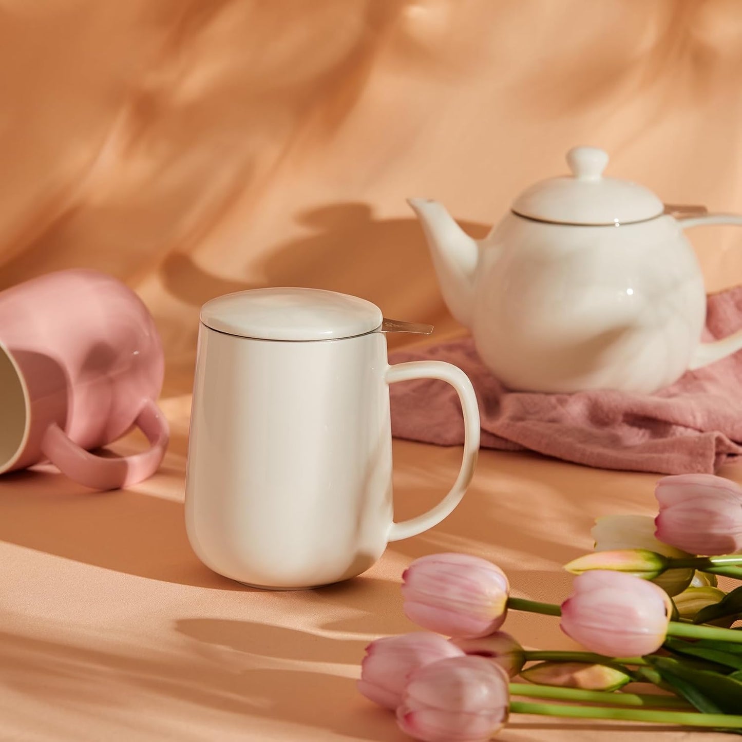 Sweese 20 OZ Porcelain Tea Mug with Infuser and Lid, Loose Leaf Tea Cup, Gifts for Tea Lover - White