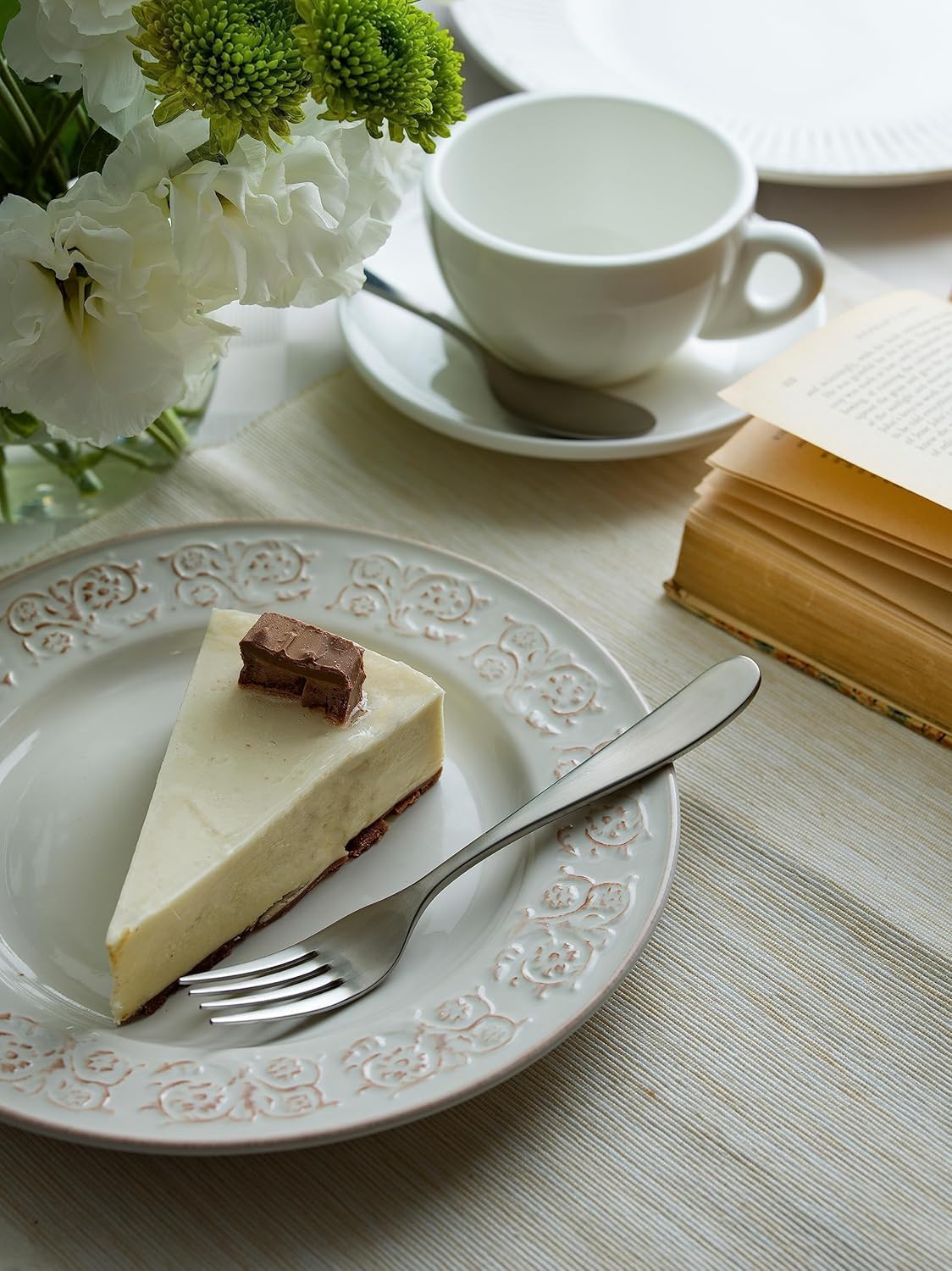 Matte Silverware Set, 18/10 Stainless Steel Satin Flatware, Modern Brushed Finish Cutlery, Dishwasher Safe & Durable, Built to Last (40-Piece, Fidenza)