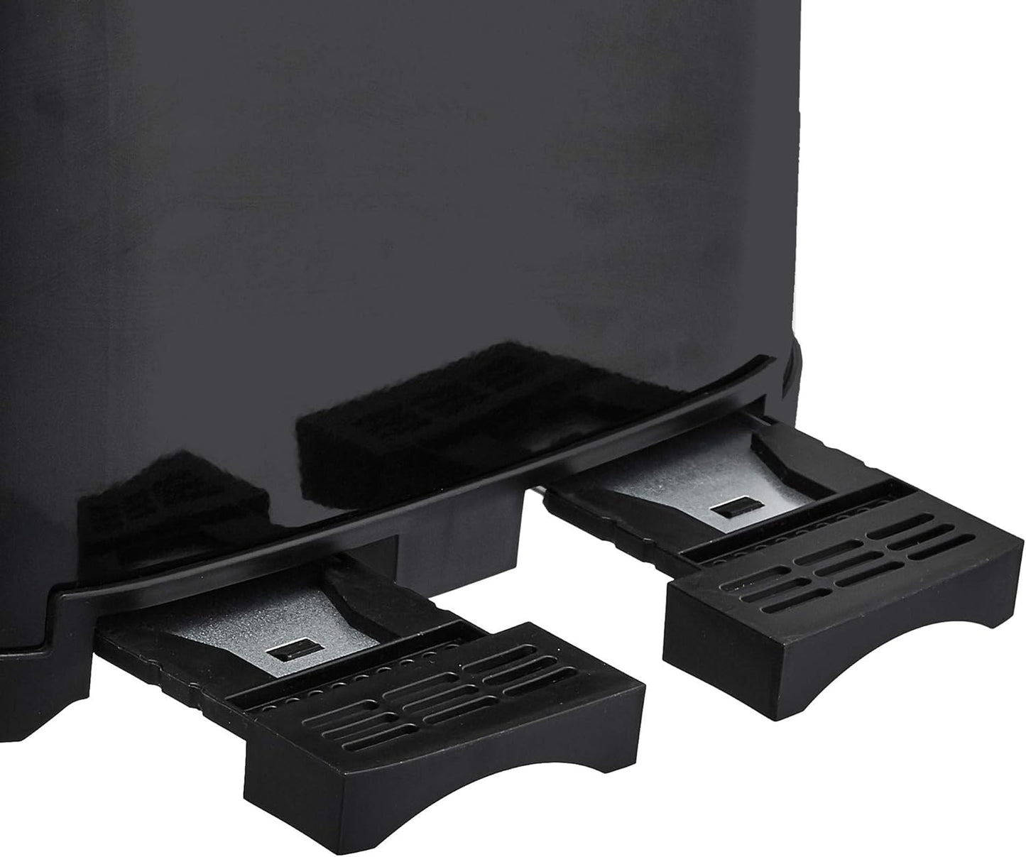 Amazon Basics 4 Slice Toaster, 6 Browning Settings, Removable Crumb Tray, Bagel and Defrost Function, Cancel Button, 1600W, Black