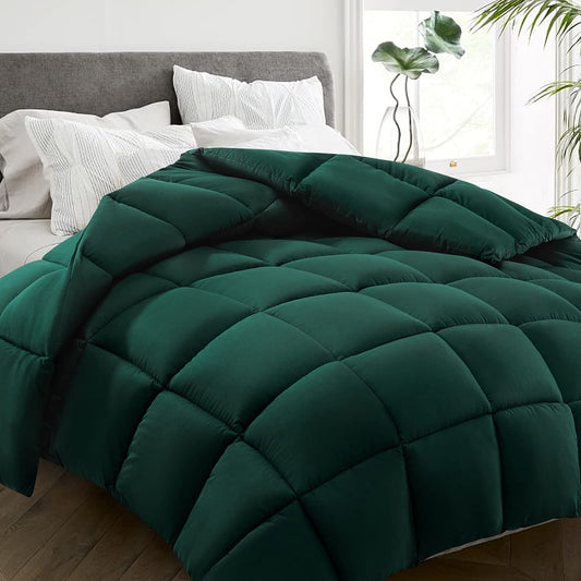 HYLEORY All Season Full Size Bed Comforter - Cooling Down Alternative Quilted Duvet Insert with Corner Tabs - Winter Warm - Machine Washable - Emerald Green