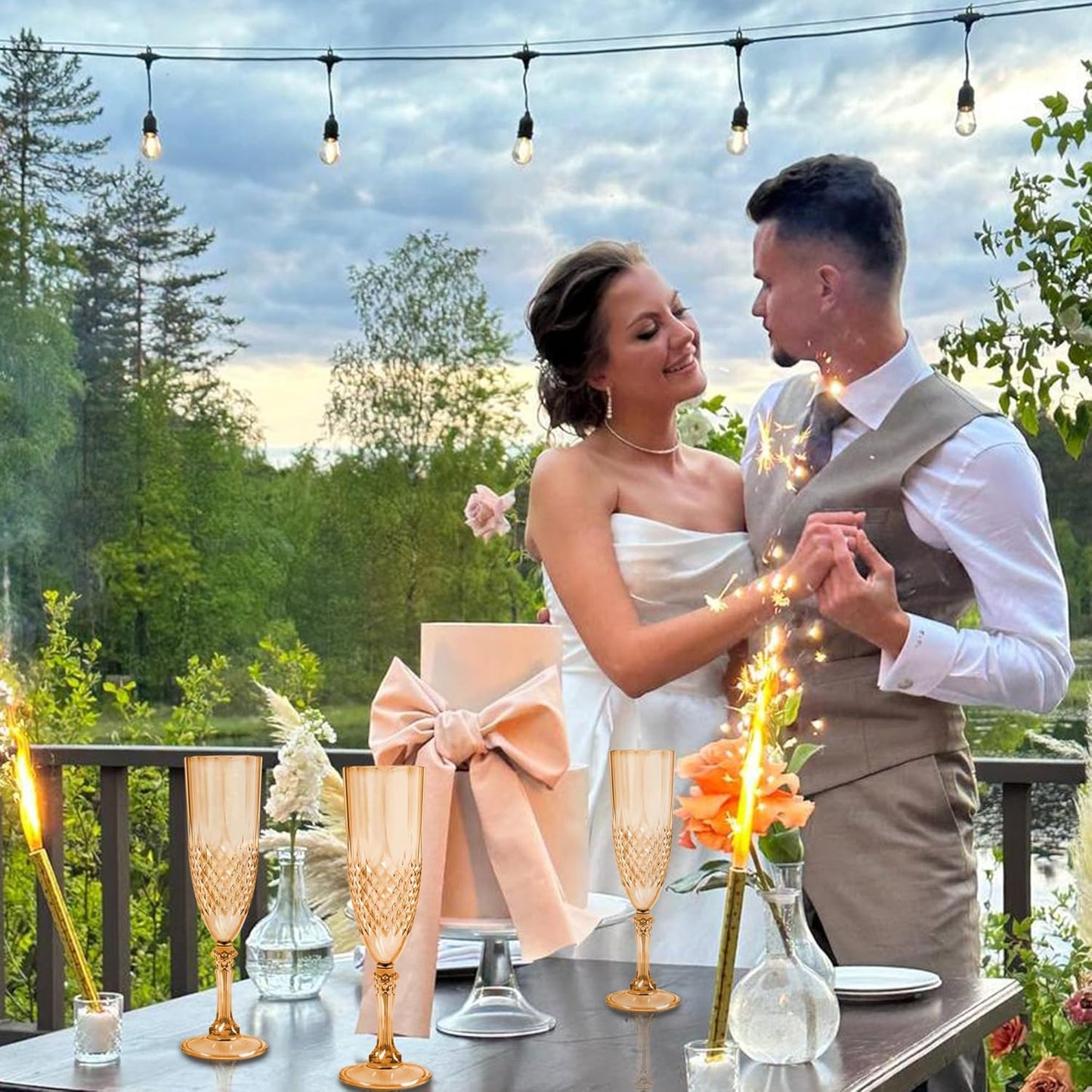 Plastic Champagne Flutes, 24PCS Gold Plastic Wine Glasses Goblets Reusable Champagne Flute for Weddings, Bachelor Parties, Toasting, and Events(24, Gold)