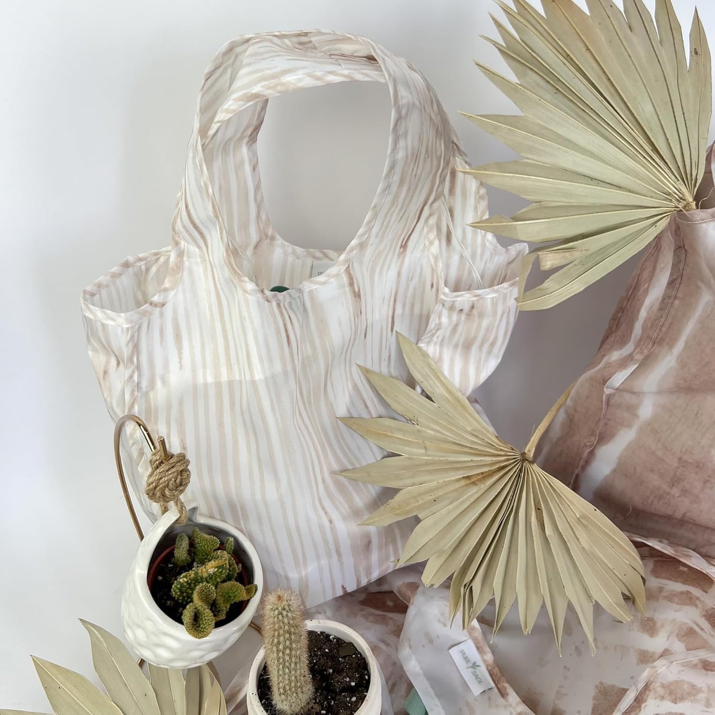 Reusable Grocery Bag - Stylish Shopping Bag for Groceries - Foldable Tote Bag - Medium Size