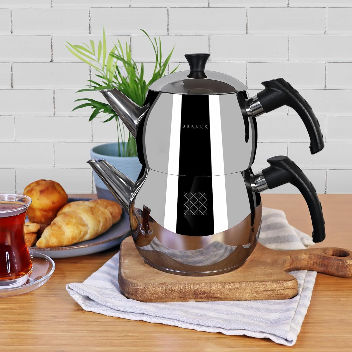 Serenk Stainless Steel 3 qt(101 fl oz) Turkish Tea Pot Sets With Lids And NonSlip Bakelite Handles For All Stove Type Turkish Tea Maker Two Pots With Termo Capsuled Induction Base (Black Small)
