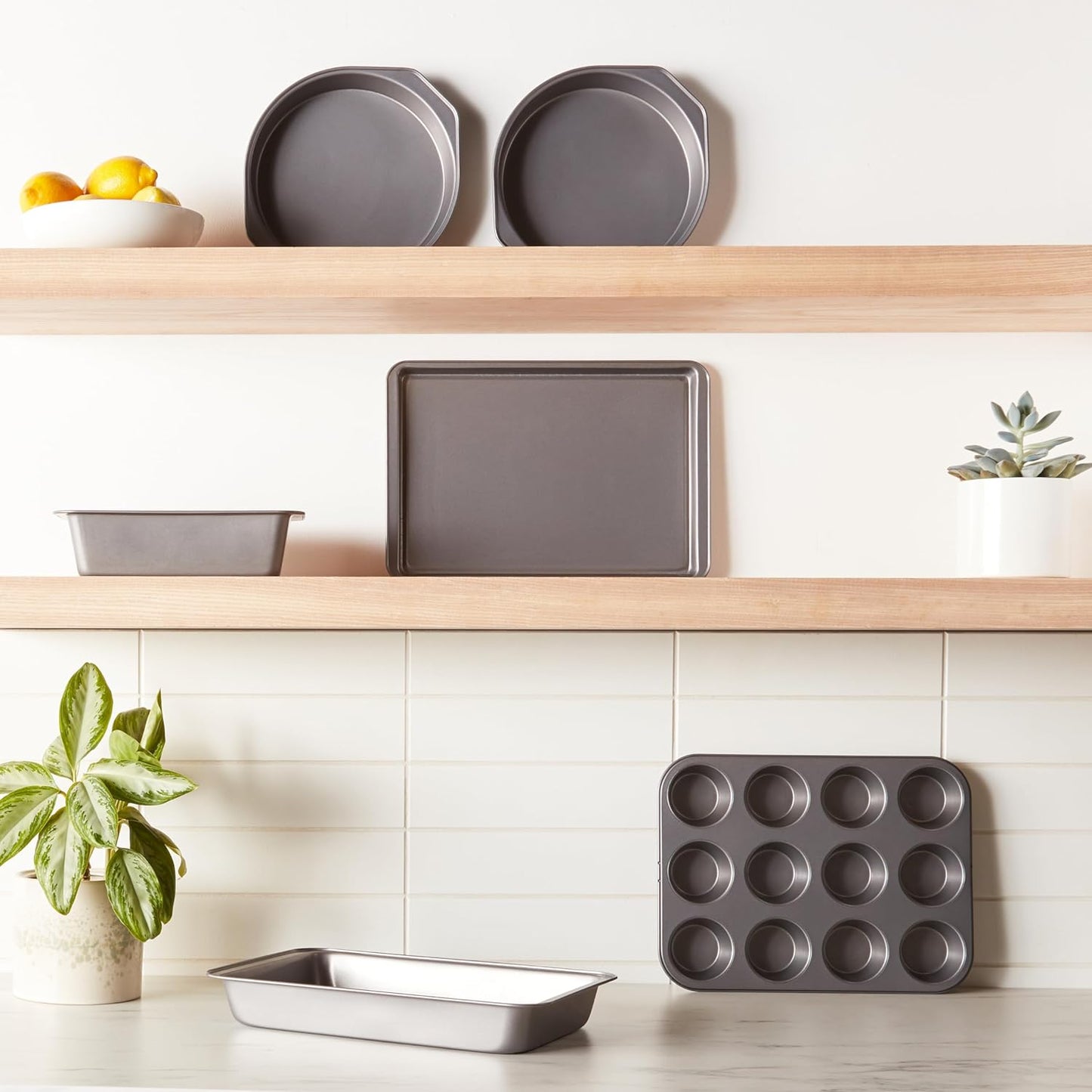 Amazon Basics 6 Piece Nonstick, Carbon Steel Oven Safe Bakeware Set with Cake, Muffin, Cookie, and Loaf Pans, 6 Piece, 16.25 x 11.75 x 6.25 inches