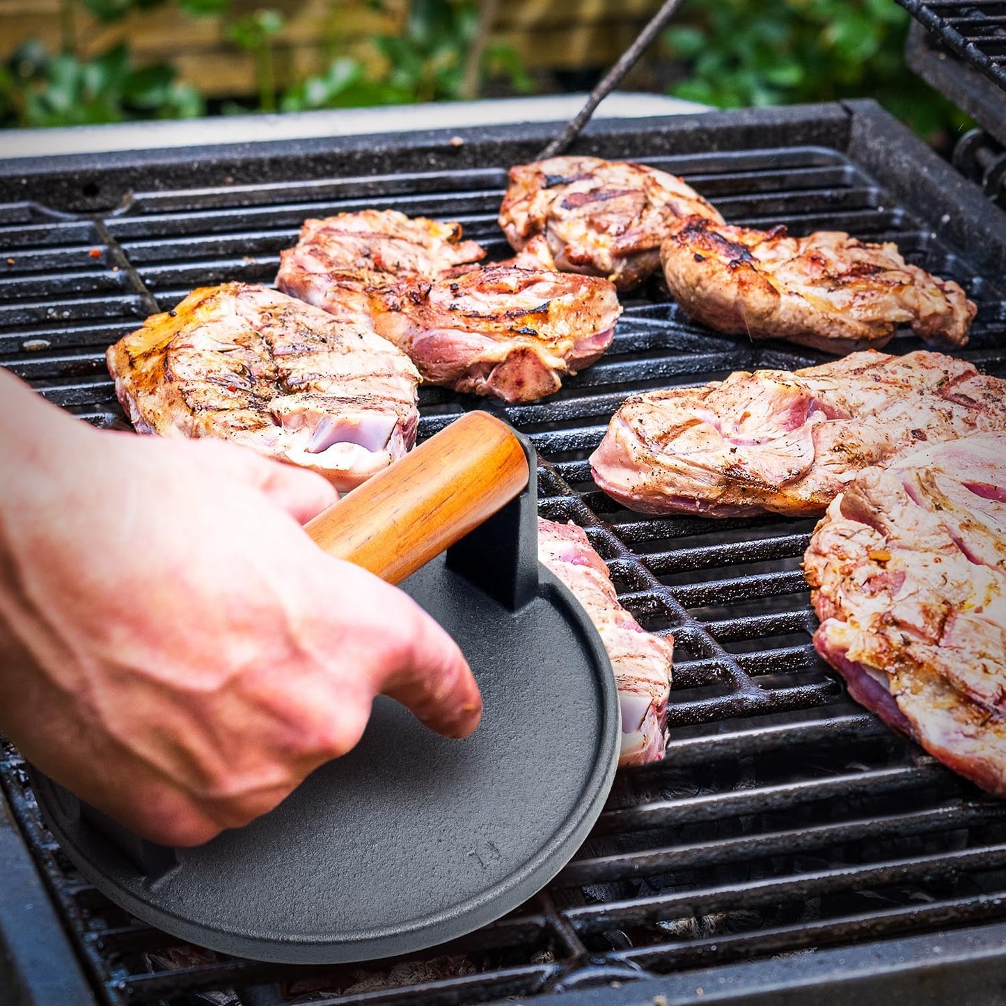 SafBbcue Round Cast Iron Smash Burger Grill Weight Press Tool & Griddle Steamer Melting Dome 12" Round Stainless Steel Basting Cover for Blackstone Griddle, Griddle Food Cover Dome for Flat Top Grills