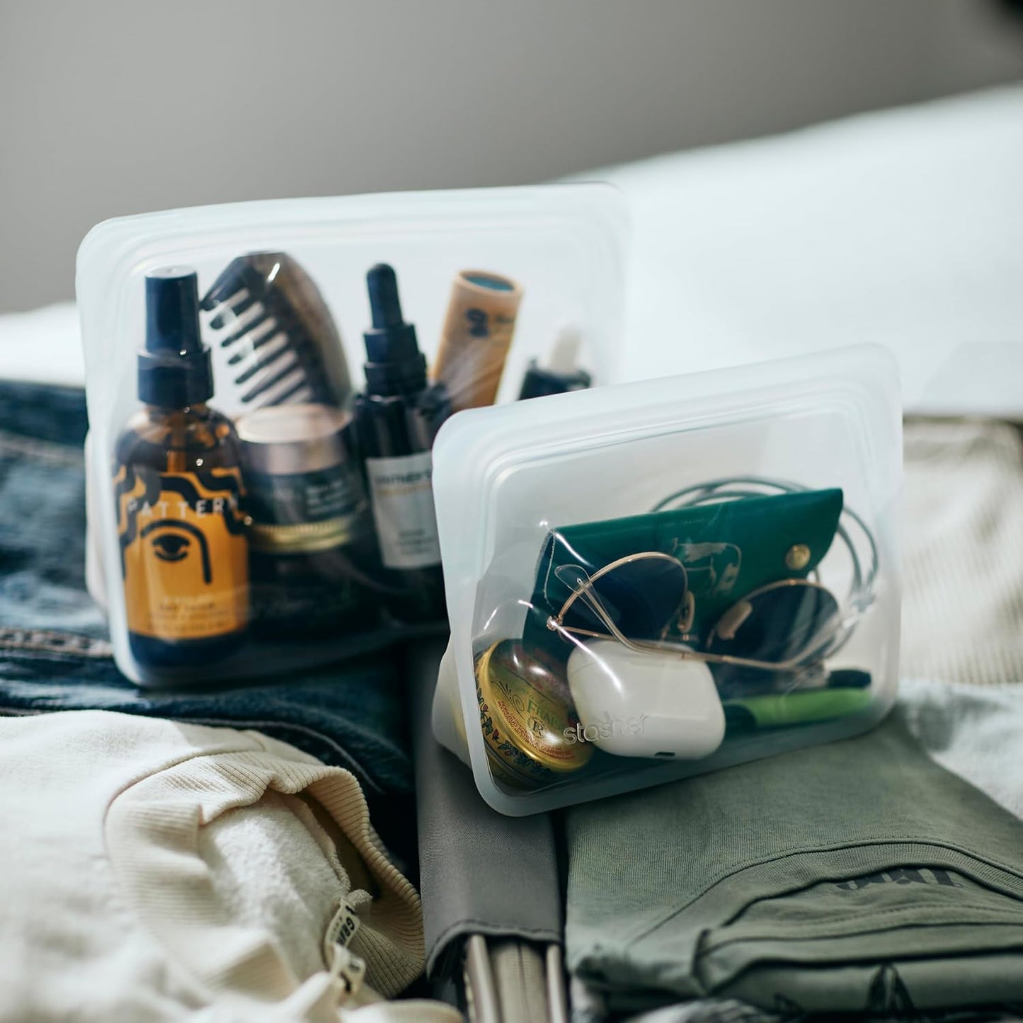 Stasher Premium Silicone Reusable Food Storage Stand-Up Mini Bag, Clear, Microwave, Sous Vide, Dishwasher, Oven and Freezer Safe, BPA Free, Leak-free, Eco-friendly, 28 Oz