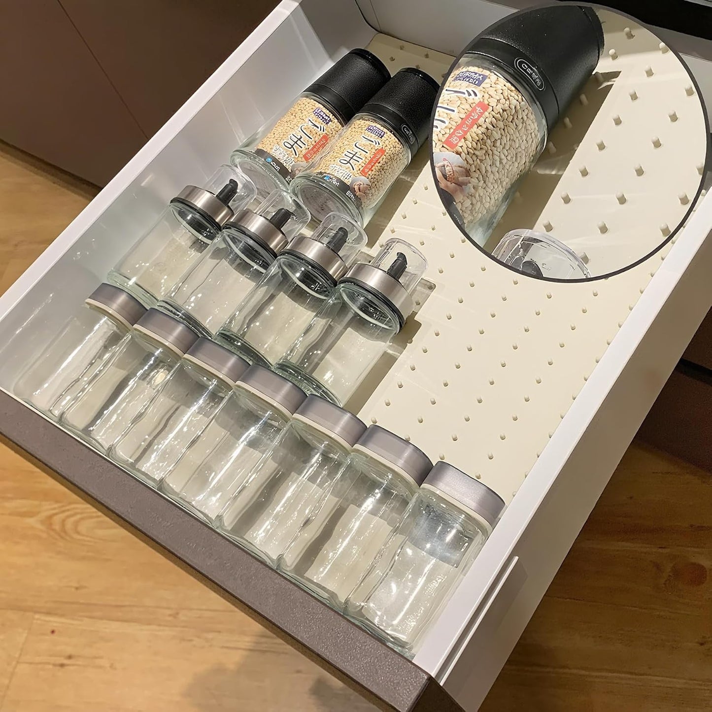 Gosmol Spice Drawer Organizer insert, Adjustable & Non-Slip Silicone Spice Drawer Liner, in Drawer Spice Organizer for Seasoning Jars and Spices Bottles Spice Rack -Pearl