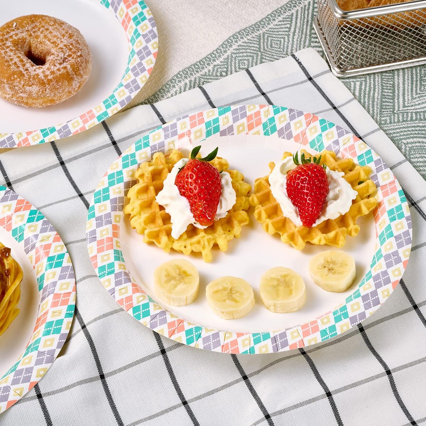 FOCUSLINE 10 Inch Paper Plates, 160 Count Disposable Paper Plates for Everyday Use, Cut-Proof & Soak-Proof Coated Dinner Plate Large, Round 10" Plate for Home, Party