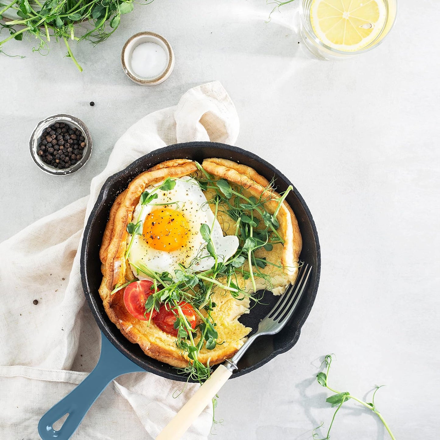 Utopia Kitchen Cast Iron Frying Pan 8 Inch, Cast Iron Chefs Pan, Pre Seasoned Skillet, Safe Grill Cookware for Indoor & Outdoor Use, Teal